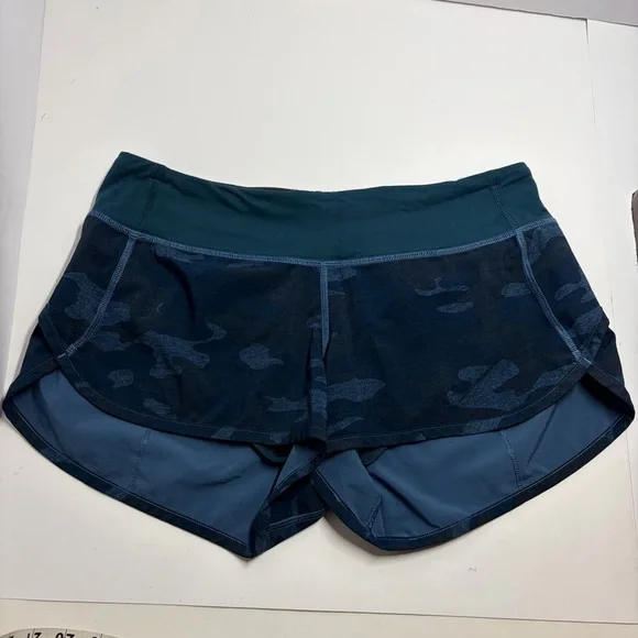 Lululemon Speed Short Heathered Texture Lotus Camo Oil Slick Alberta Lake Sz 6 - Picture 6 of 11